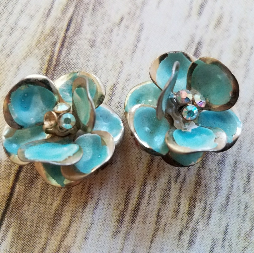 💕 Vintage Floral Earrings Clip on 💕